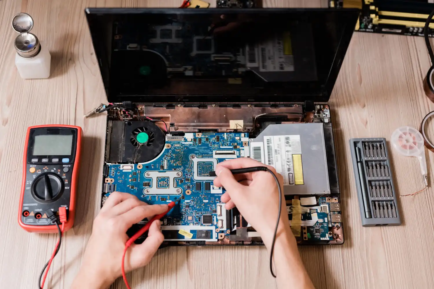 what-are-the-signs-that-a-laptop-needs-repair